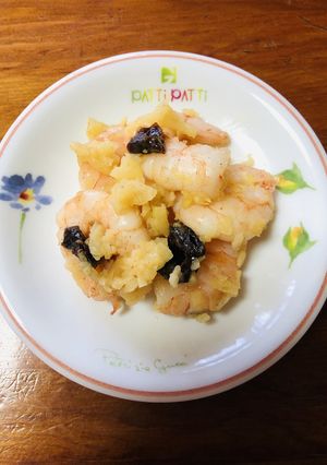 甘いおかず☆エビとりんご等のバター炒め-レシピのメイン写真