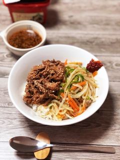 牛うす切り肉で☆ビビンバ丼☆-レシピのメイン写真