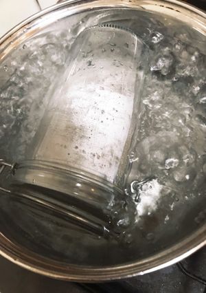 耐熱容器の煮沸消毒-レシピのメイン写真