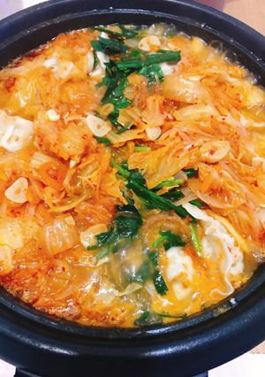 ニンニク キムチ鍋！辛ラーメンでシメ！-レシピのメイン写真