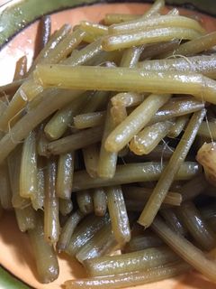 炒め煮 きゃらぶき 庭の細いフキを佃煮に-レシピのメイン写真