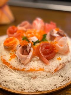 超豪華! 母の日の押し寿司ケーキ(娘作)-レシピのメイン写真