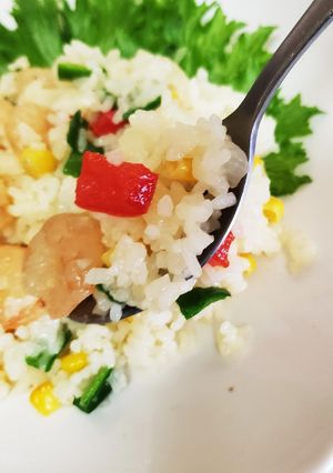 おうちDE洋食屋さん風のえびピラフ-レシピのメイン写真