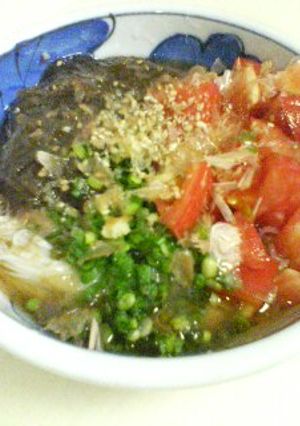 トマトともずくの夏そうめん-レシピのメイン写真