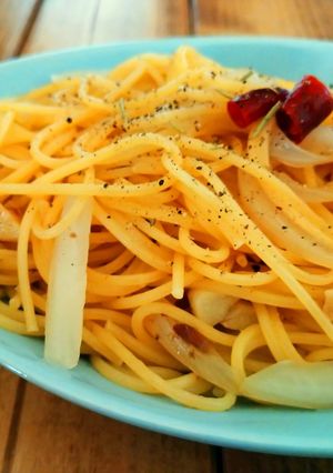 玉ねぎとアンチョビのペペロンチーノ-レシピのメイン写真