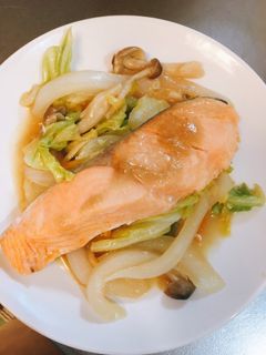 フライパンで簡単!鮭のちゃんちゃん焼き-レシピのメイン写真