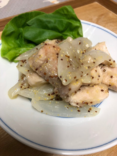 鶏胸肉と新玉ねぎのマスタード炒め-レシピのメイン写真