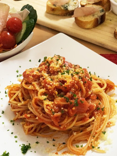 基本のニンニクたっぷりトマトソースパスタ-レシピのメイン写真