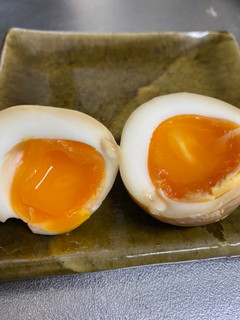 簡単煮卵☆ゆで玉子をめんつゆに入れるだけ-レシピのメイン写真