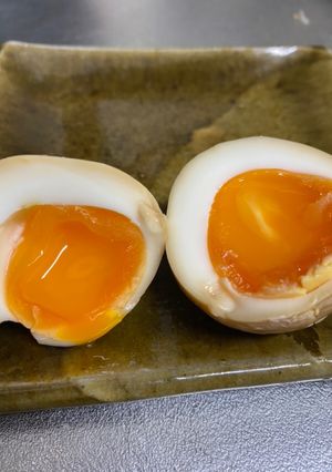 簡単煮卵☆ゆで玉子をめんつゆに入れるだけ-レシピのメイン写真