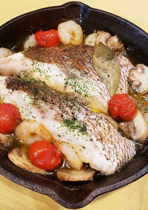 スキレットで真鯛のアクアパッツァ♪-レシピのメイン写真