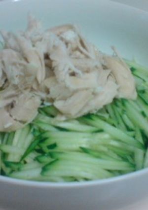 きゅうりと鶏肉の韓国風サラダ-レシピのメイン写真