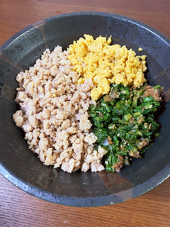 我が家の定番☆三色丼-レシピのメイン写真