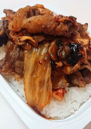 パックご飯で作る「キムチカルビご飯」-レシピのメイン写真