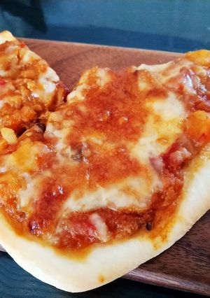 ピザ　パン？-レシピのメイン写真