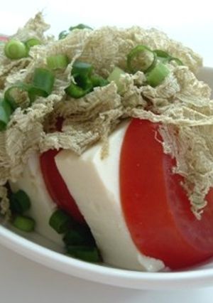 豆腐とトマトのとろろ昆布のせサラダ-レシピのメイン写真