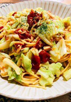 適当流 キャベツとドライトマトのパスタ-レシピのメイン写真
