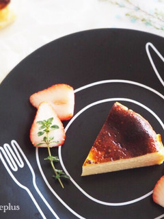 水切りヨーグルトでバスク風チーズケーキ-レシピのメイン写真