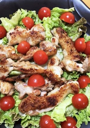 鶏モモ肉のカリカリ焼き( ᐛ )-レシピのメイン写真