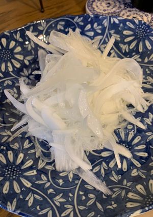 新玉ねぎのスライス　太白胡麻油がけ-レシピのメイン写真
