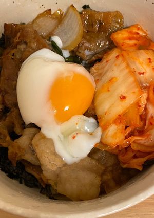 温玉キムチ乗せ焼肉丼-レシピのメイン写真