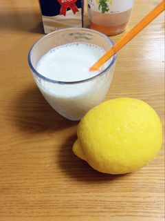 黄金比∞はちみつレモン牛乳∞ラッシー∞-レシピのメイン写真