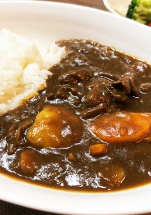 絶品♡広島風牛すじカレー！圧力鍋使用-レシピのメイン写真