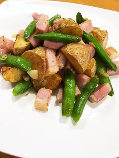 新じゃがとベーコンのガーリック炒め-レシピのメイン写真