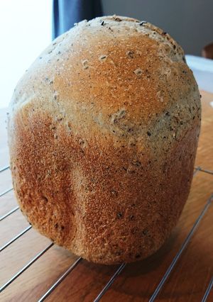 外パリッ黒胡麻食パン-レシピのメイン写真