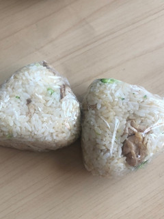 ごちそうおにぎり!鳥の照り焼きおにぎり-レシピのメイン写真