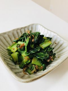 小松菜とかつお節の炒め物♪-レシピのメイン写真