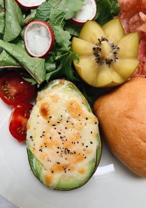 アボカドチーズ in egg-レシピのメイン写真