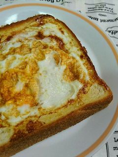 半熟たまごとマヨハムチーズのトースト-レシピのメイン写真