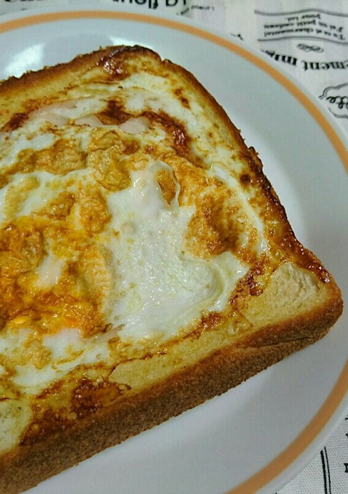 半熟たまごとマヨハムチーズのトースト-レシピのメイン写真