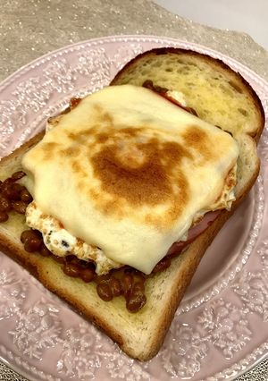 栄養たっぷり！チー玉のせ納豆トースト-レシピのメイン写真