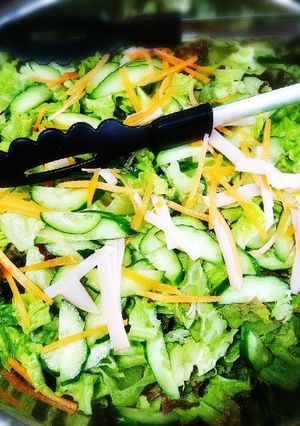 子供もモリモリ生野菜サラダ-レシピのメイン写真