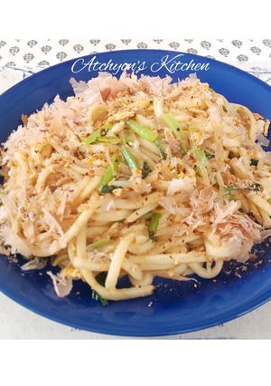 簡単!カツオフレークと卵の焼きうどん-レシピのメイン写真