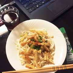รูปของ 超速5分★カリカリお揚げのおろし冷うどん