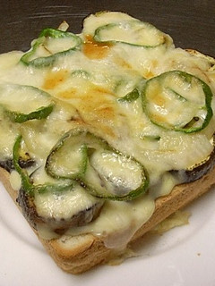 こんがり!なすチーズトースト-レシピのメイン写真