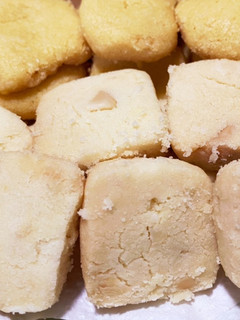 材料4つ(バター卵なし)やみつきクッキー-レシピのメイン写真