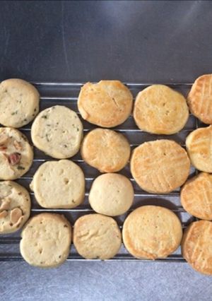 ローズマリーと粉チーズクッキー-レシピのメイン写真