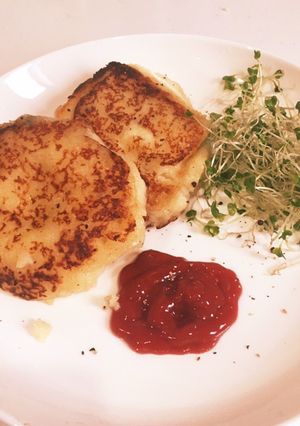 チーズがええ仕事する〜イモ餅〜-レシピのメイン写真