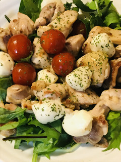 鶏もも肉とモッツァレラチーズのシンプル炒-レシピのメイン写真