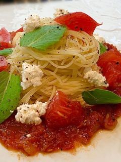 冷製パスタ・カプレーゼ風-レシピのメイン写真