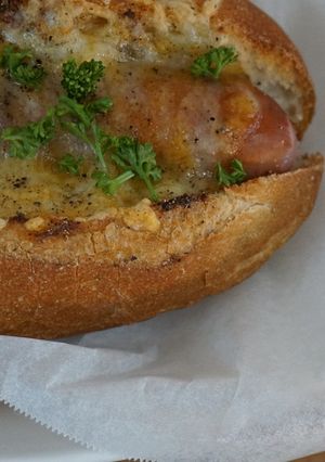 フランスパンでホットドッグ【チーズ】-レシピのメイン写真