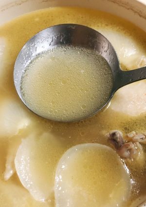 手羽と玉ねぎでラーメンの濃厚ガラスープ-レシピのメイン写真