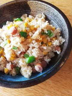 コーン ウィンナー ピラフ 残りご飯-レシピのメイン写真