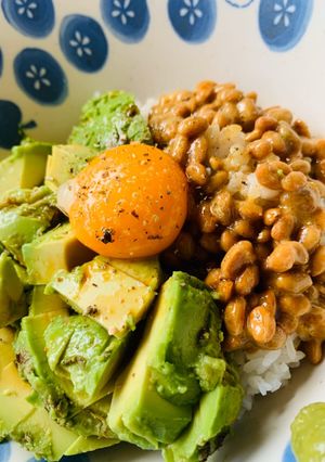 鬼手軽！！アボカドと納豆のとろねば丼-レシピのメイン写真
