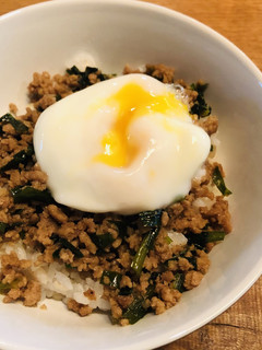 ひき肉ニラ丼-レシピのメイン写真