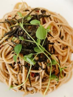 蕎麦で簡単ペペロンチーノ-レシピのメイン写真